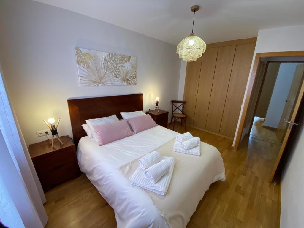 Fantastico Con Jardin En Vut Hu-20-007 Apartment